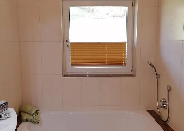 On An Organic Farm In הארט אים זילרטל